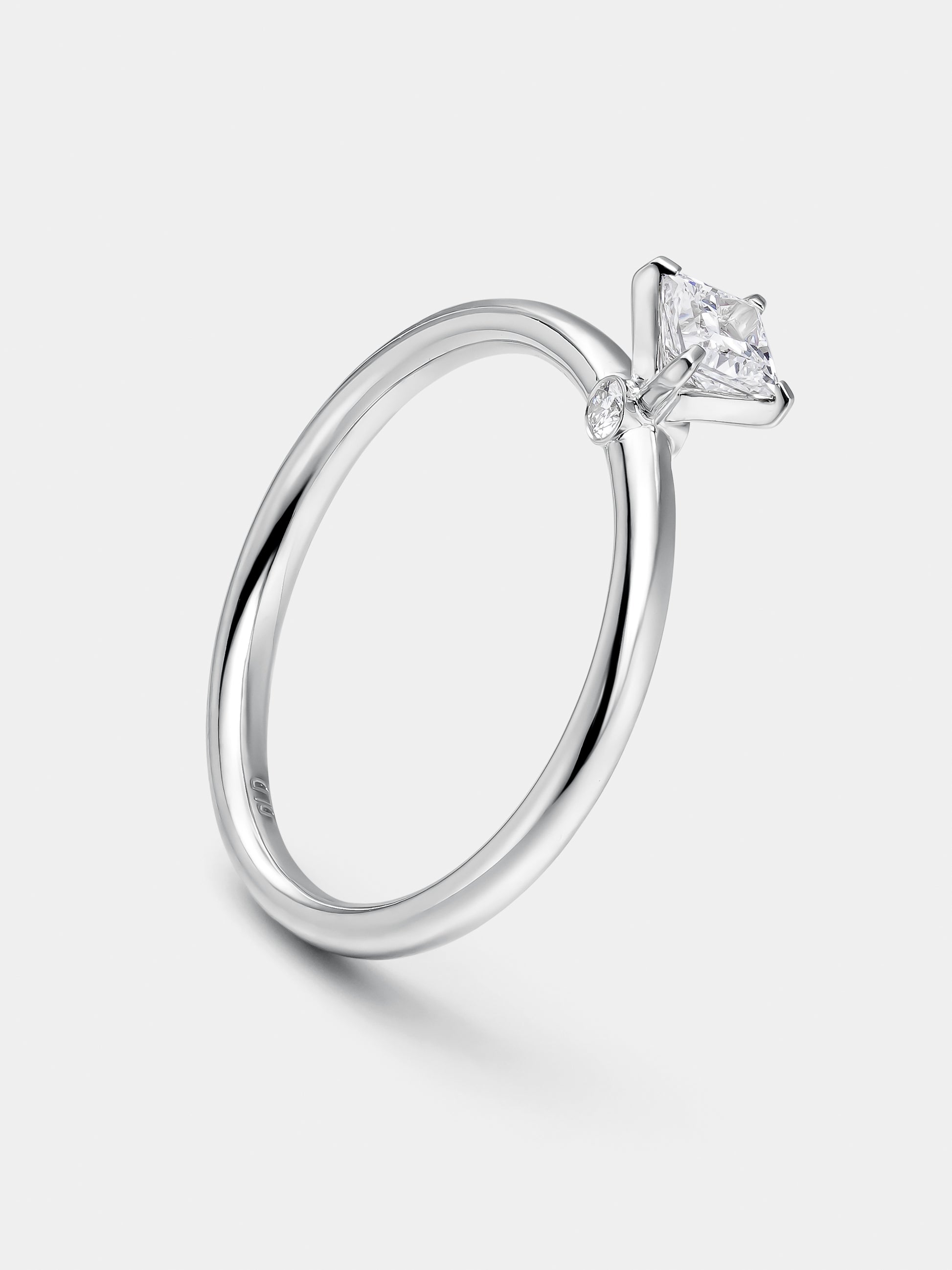 ANILLO PETITE LILY