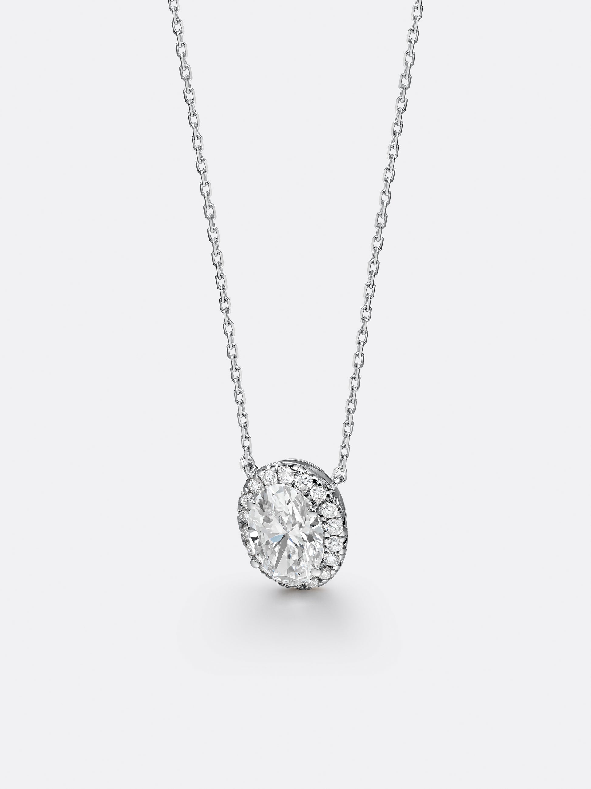 HALO OVAL NECKLACE