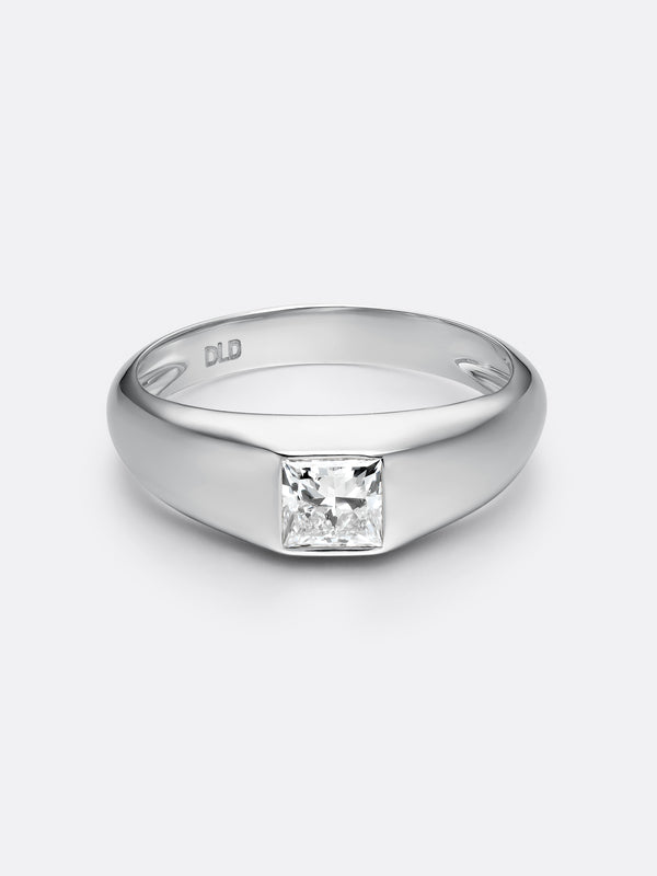 PRINCESS SIGNET RING - White Gold