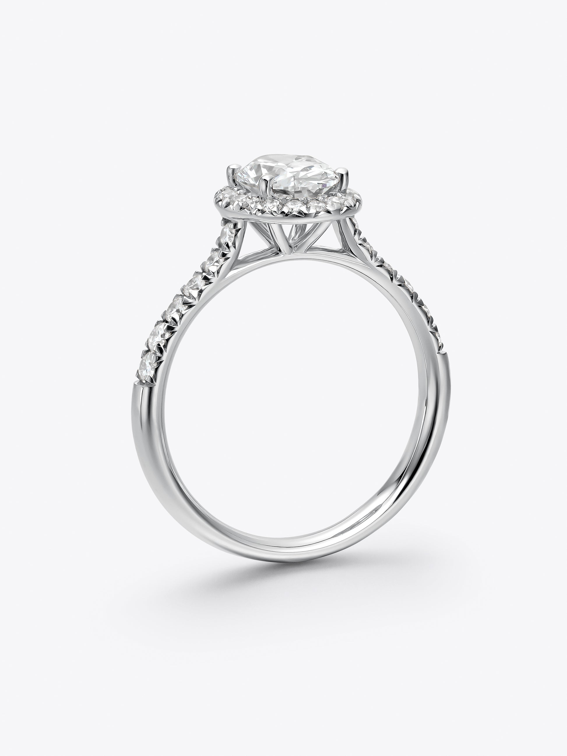 HALO OVAL RING