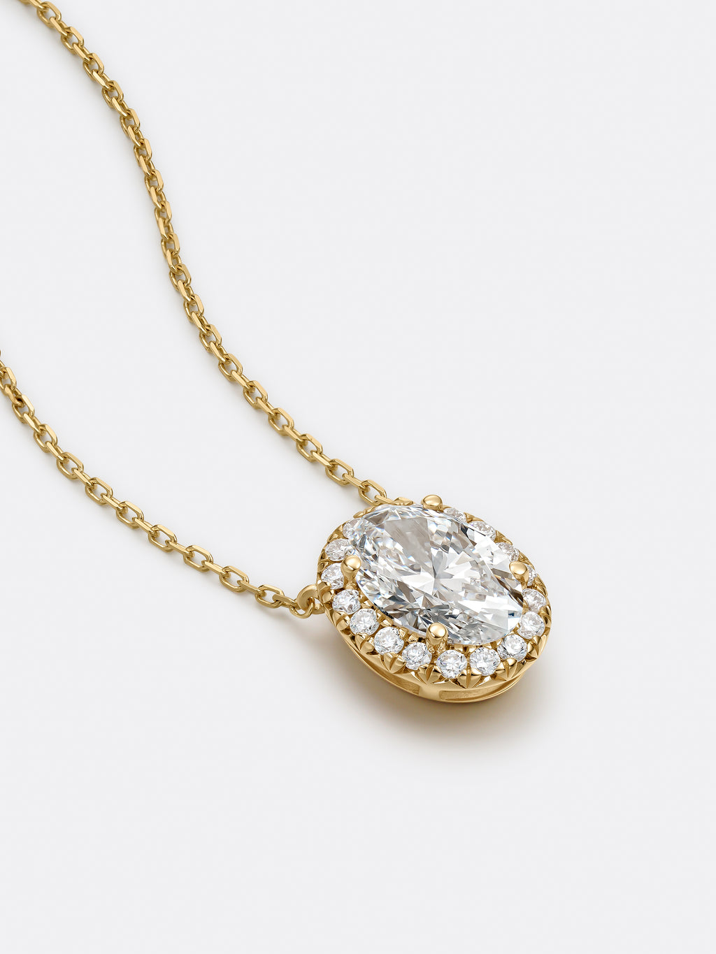 HALO OVAL NECKLACE