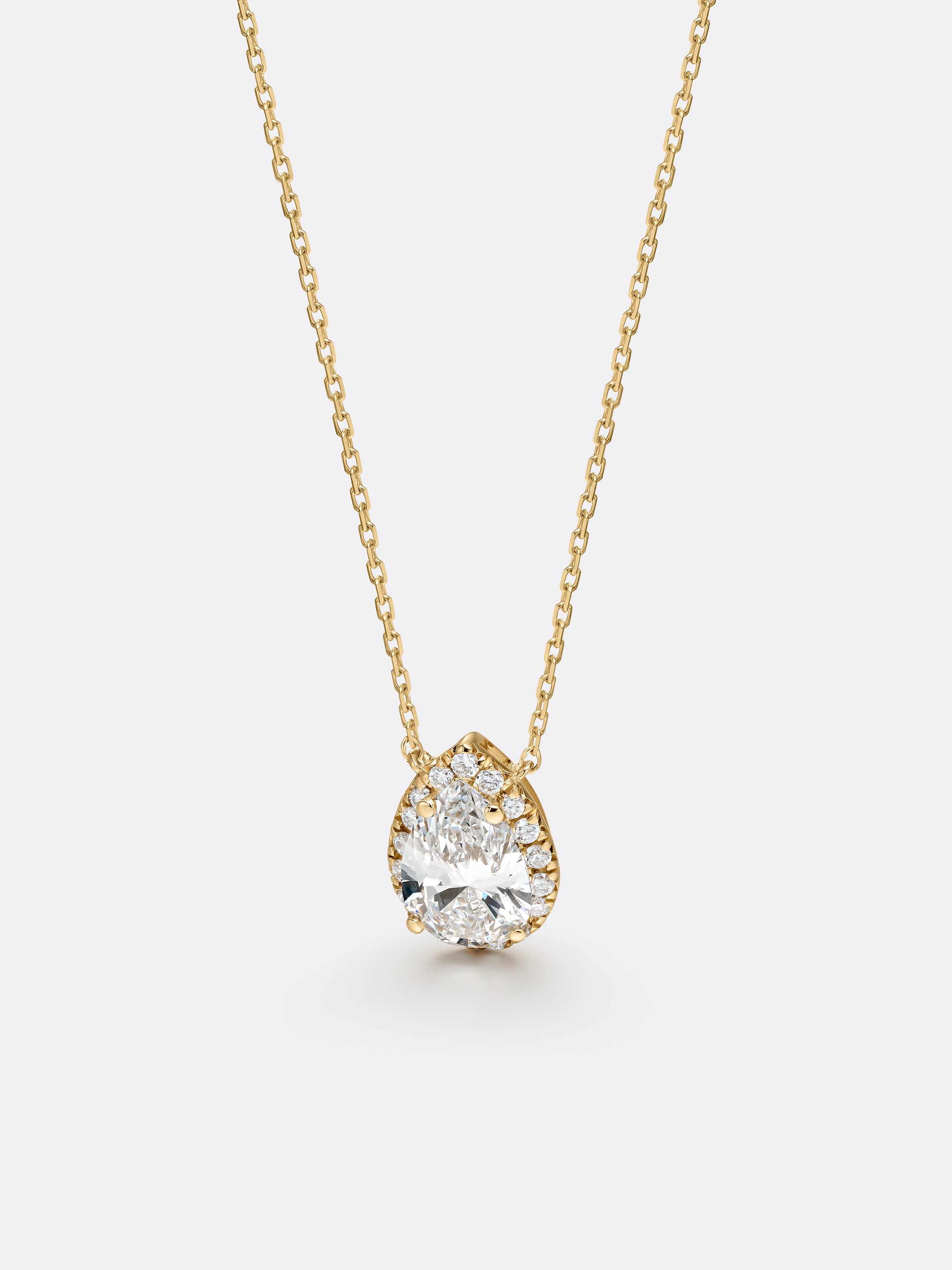 HALO PEAR NECKLACE