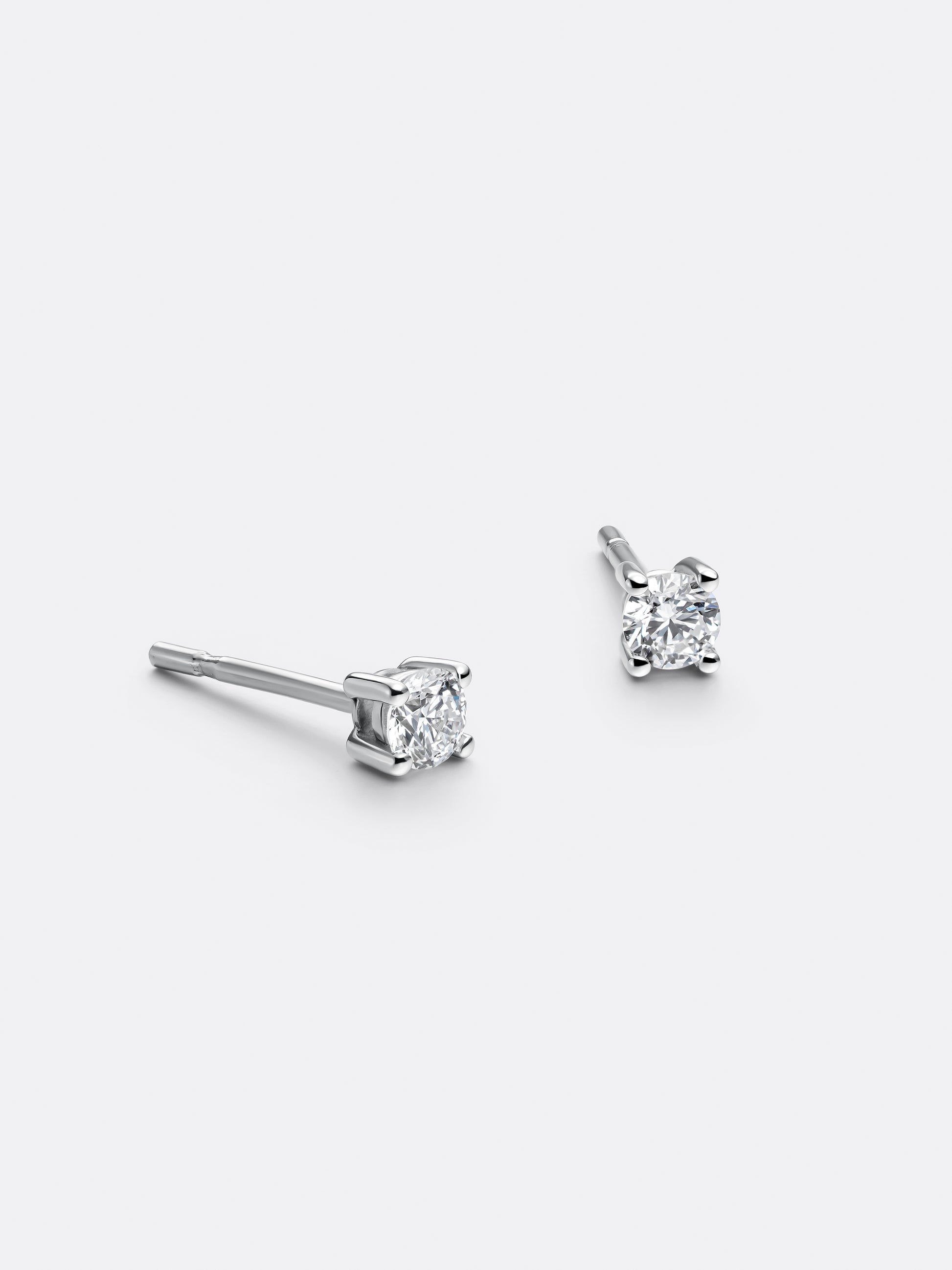 ESSENTIALS EARRINGS