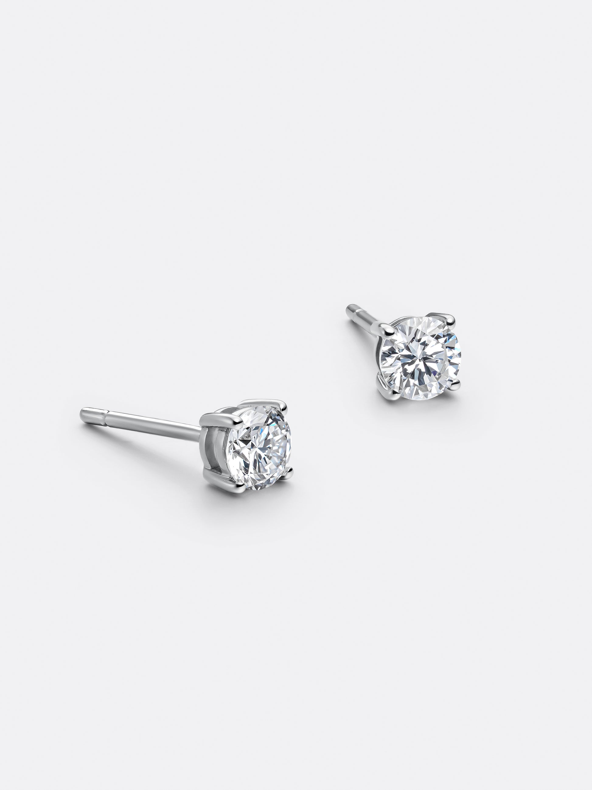 ESSENTIALS EARRINGS