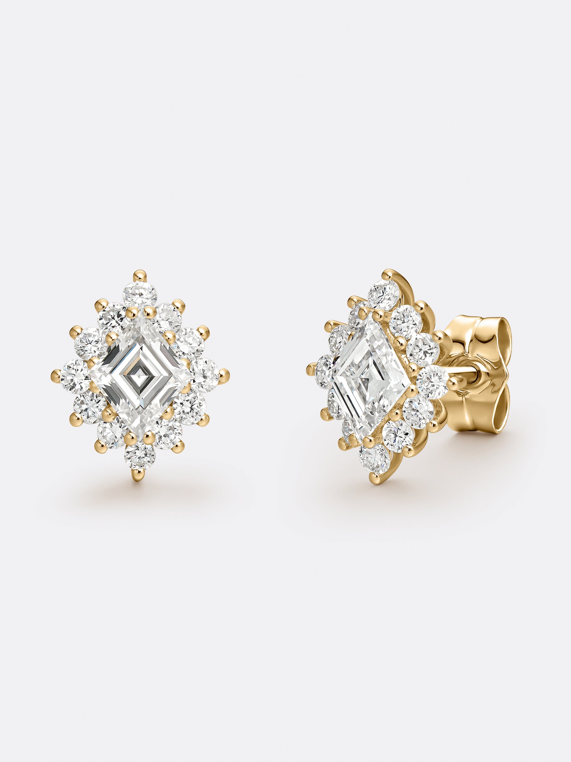 ARETES RAROS EN FORMA DE ROMBO